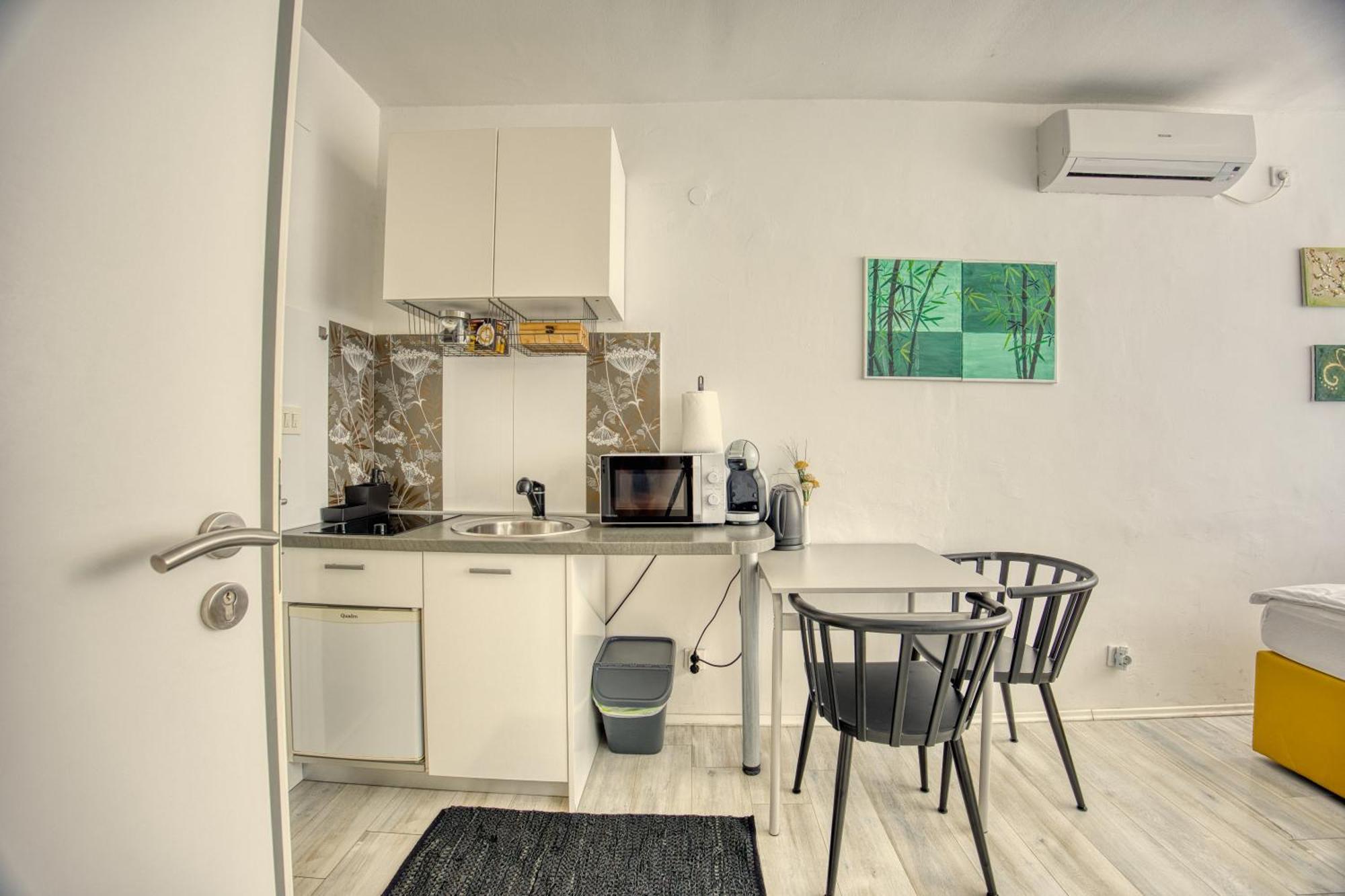 Guest House Arsenal Accommodation زادار المظهر الخارجي الصورة