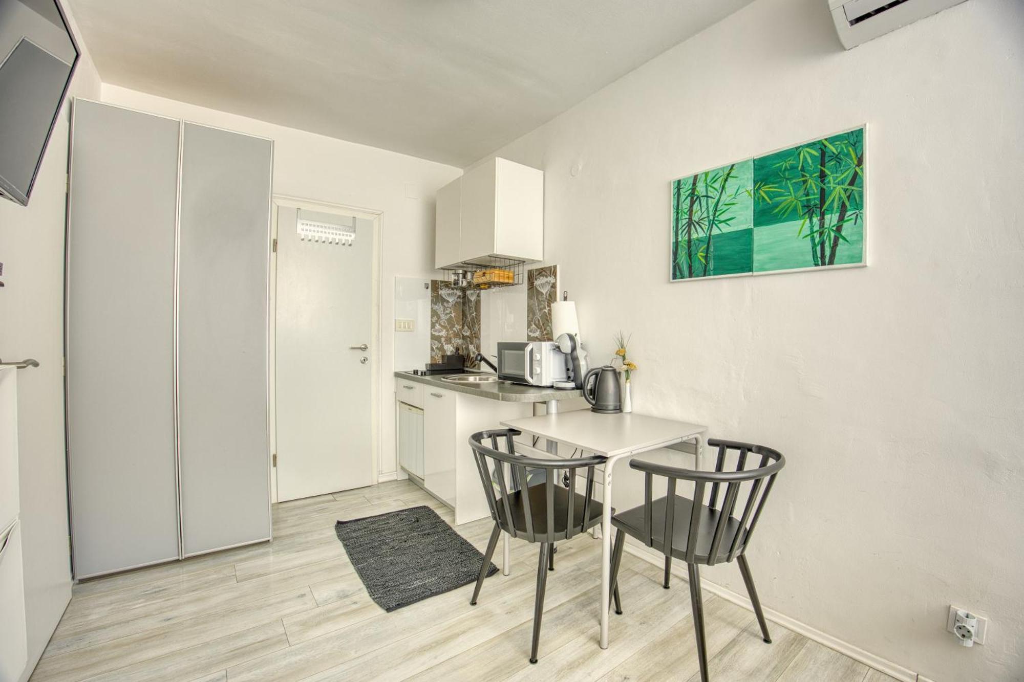 Guest House Arsenal Accommodation زادار المظهر الخارجي الصورة